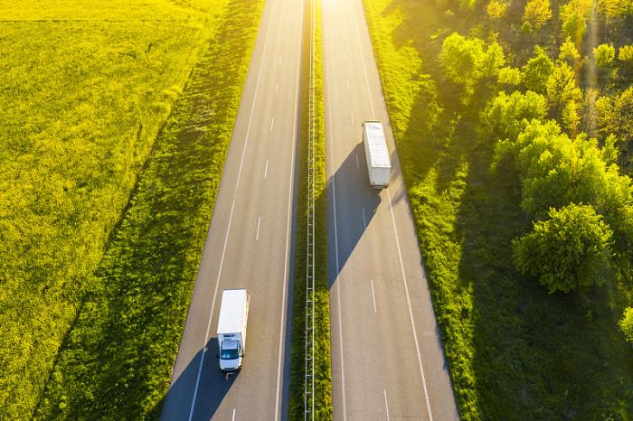 亚马逊欧洲新增5000辆电动货车