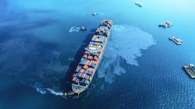 中国船舶吸收合并中国重工获上交所并购重组
