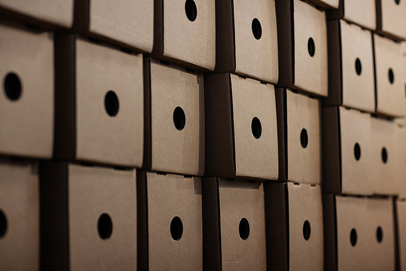 电脑防尘网通过广东深圳跨境物流运到波黑