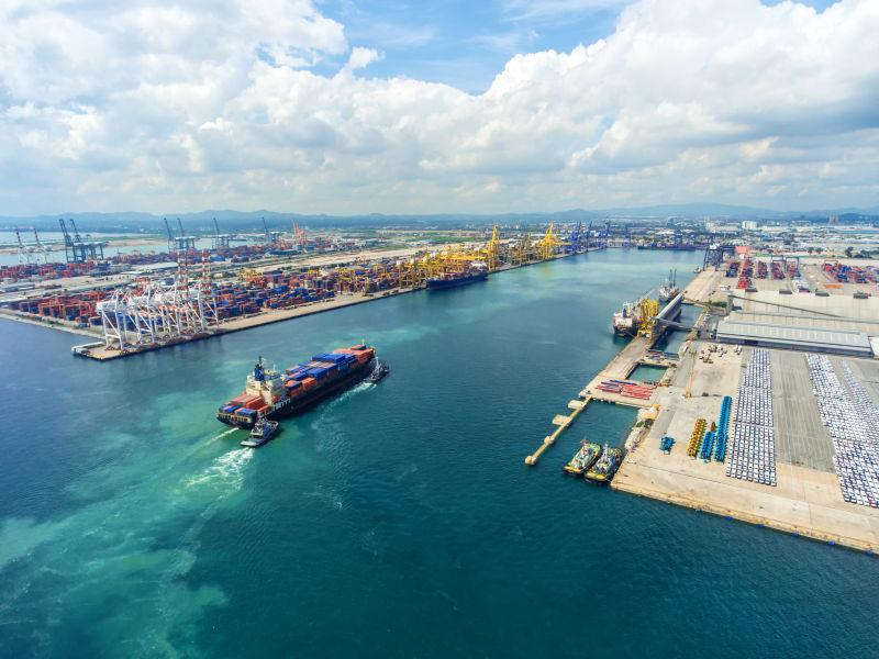 充电头经过惠州国际物流送抵意大利 充电头经过惠州国际物流送抵意大利