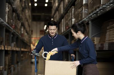 文化产品通过山东青岛环球货运速递到德国