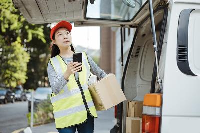 发电设备经过安徽合肥环球货运送抵冰岛