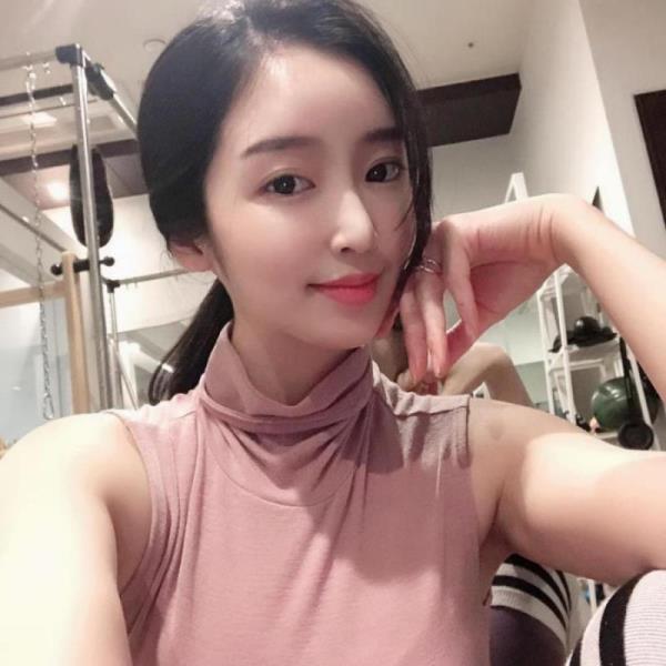 太原在线交友廉⽔蓉个人说明