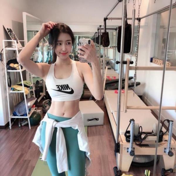 广州恋爱交友依尔觉罗.新蕾自我说明