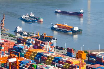 豪飞翔（厦门）物流有限公司简单的参考资料