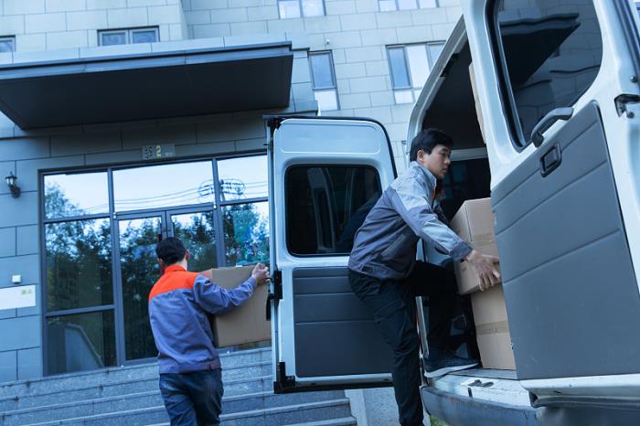 家庭海外仓:优势,挑战以及如何利用海外仓系统提升效率 家庭海外仓:优势,挑战以及如何利用海外仓系统提升效率