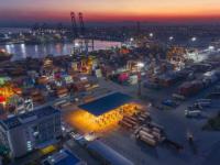 快递陆运是一个综合性的地面运输网络