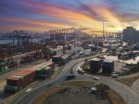 报检和报关是在进出口贸易流程中两个至关重要却又完全不同的环节