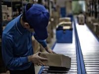 海外仓贵吗？收费标准是怎样的？