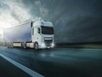 德邦股份二季度环比改善，无人叉车、辅助驾驶等技术应用助力降本